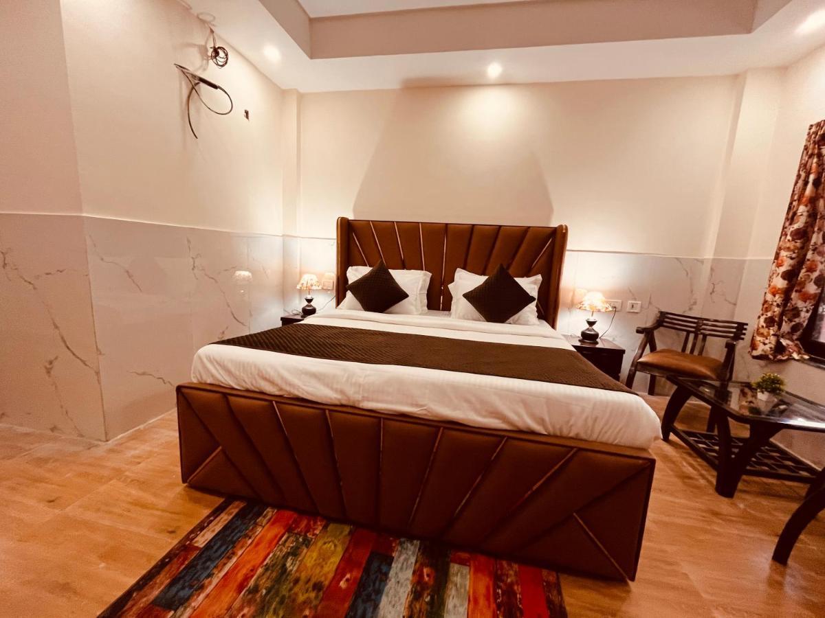 River Grand, Mussoorie Bagian luar foto
