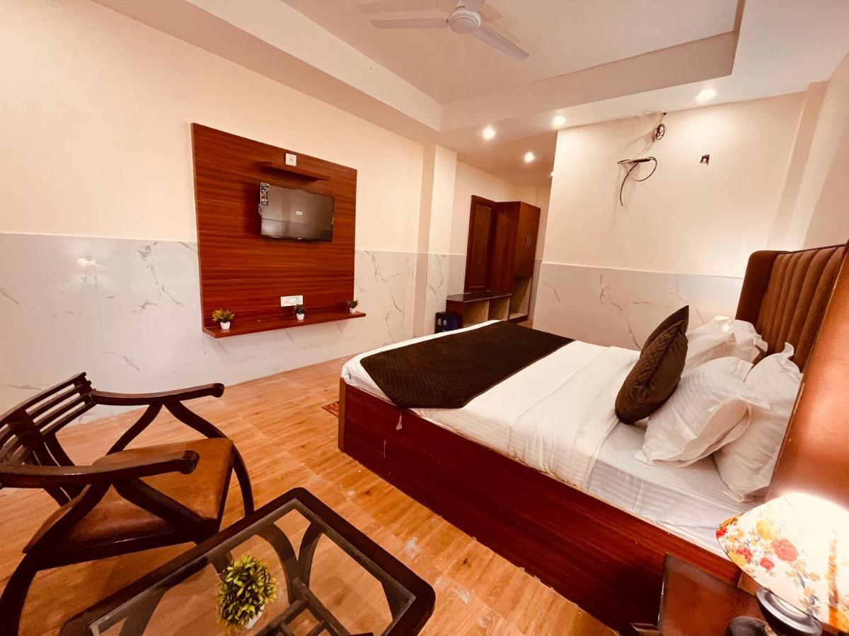 River Grand, Mussoorie Bagian luar foto