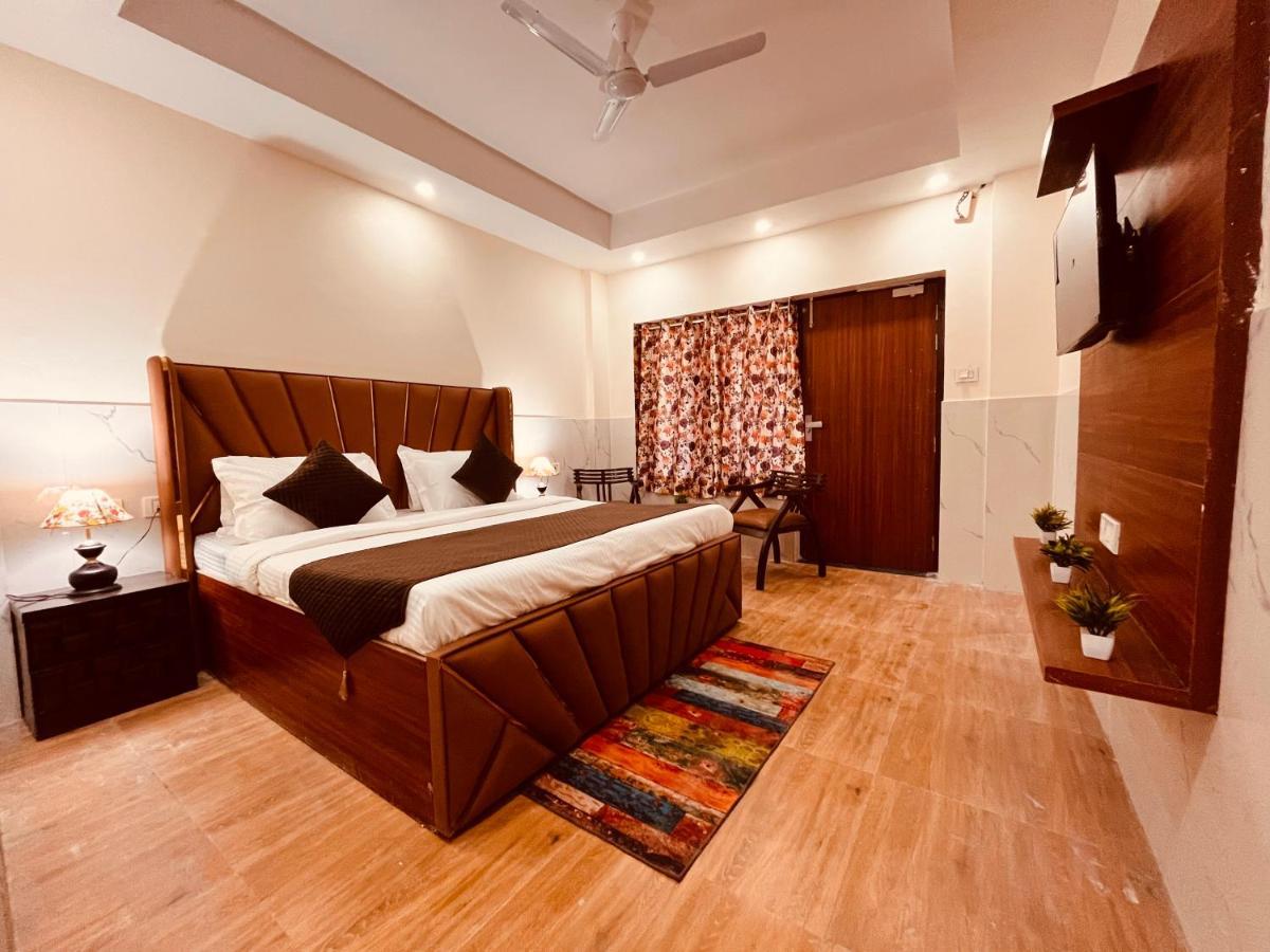 River Grand, Mussoorie Bagian luar foto