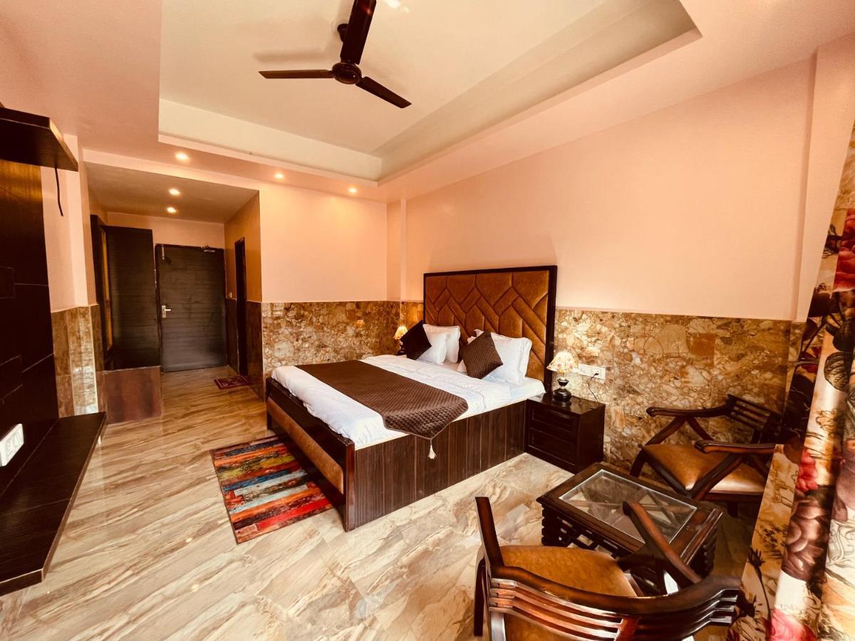River Grand, Mussoorie Bagian luar foto