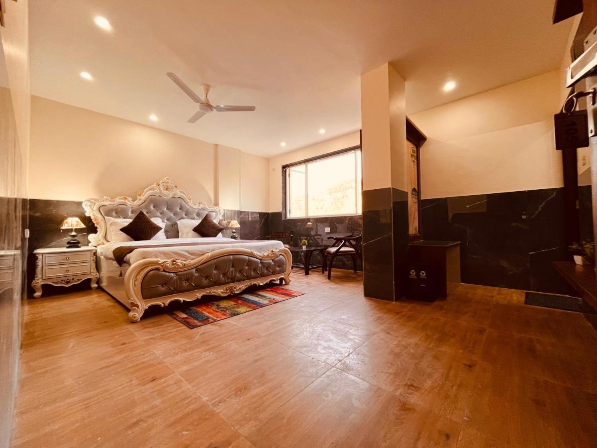 River Grand, Mussoorie Bagian luar foto