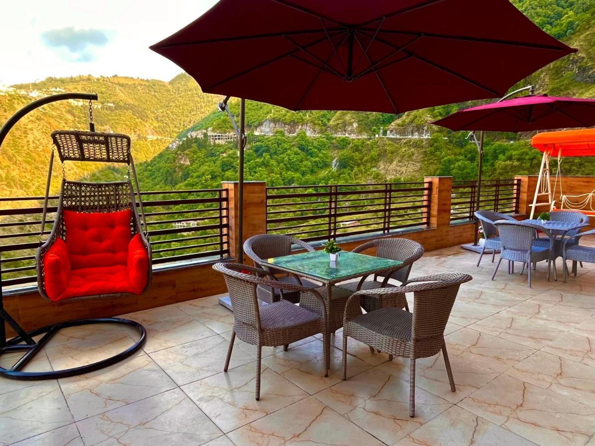 River Grand, Mussoorie Bagian luar foto
